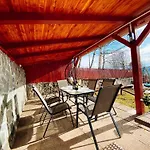 Cavljak Retreat, *