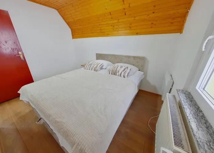 Cavljak Retreat, Holiday home